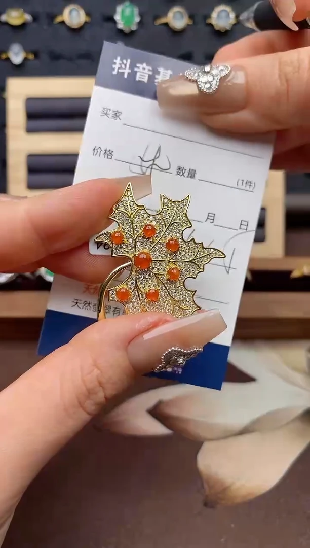 银S925镶嵌翡翠耳饰.