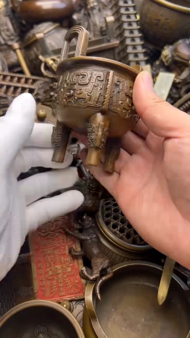 精美铜器，点击下单