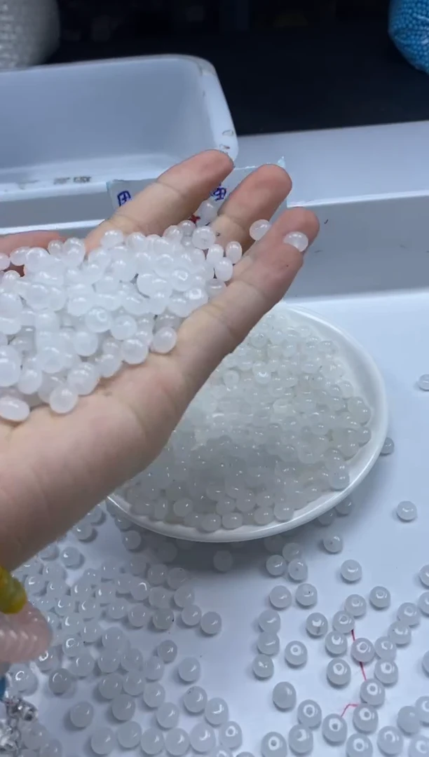 和田玉未镶嵌颈饰W1088和田*羊脂白算盘6*4mm*30颗