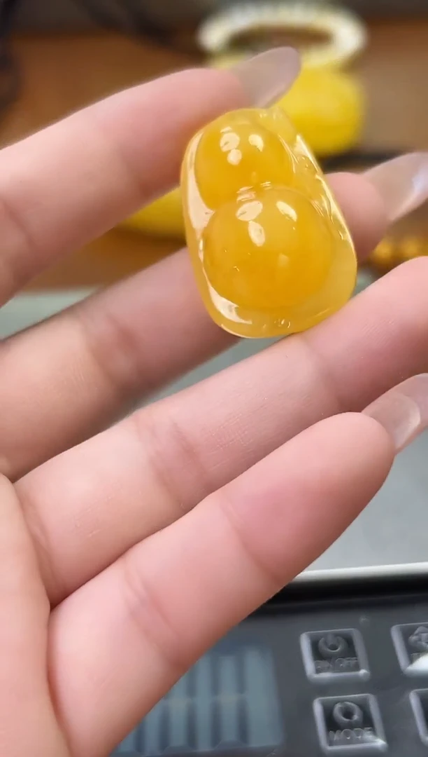 未镶嵌蜜蜡裸石琥珀蜜蜡吊坠