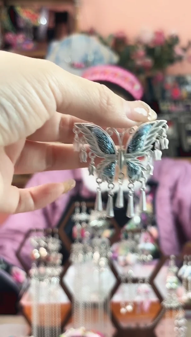 艺枝独绣手工饰品302