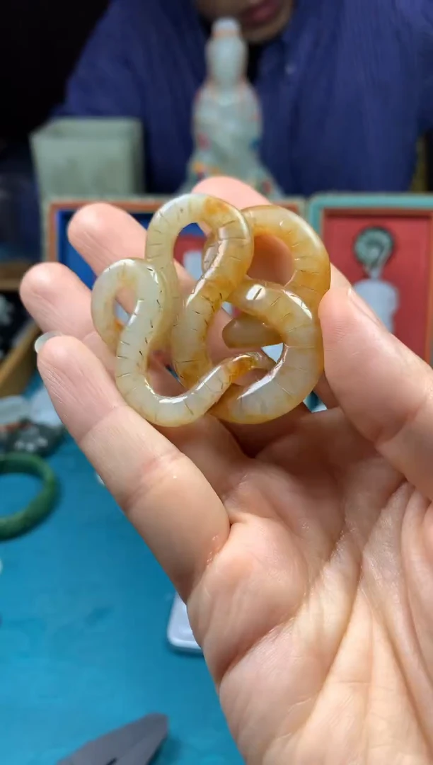 颈饰未镶嵌和田玉1