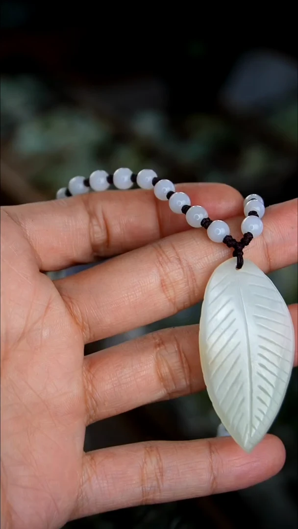 颈饰未镶嵌和田玉001