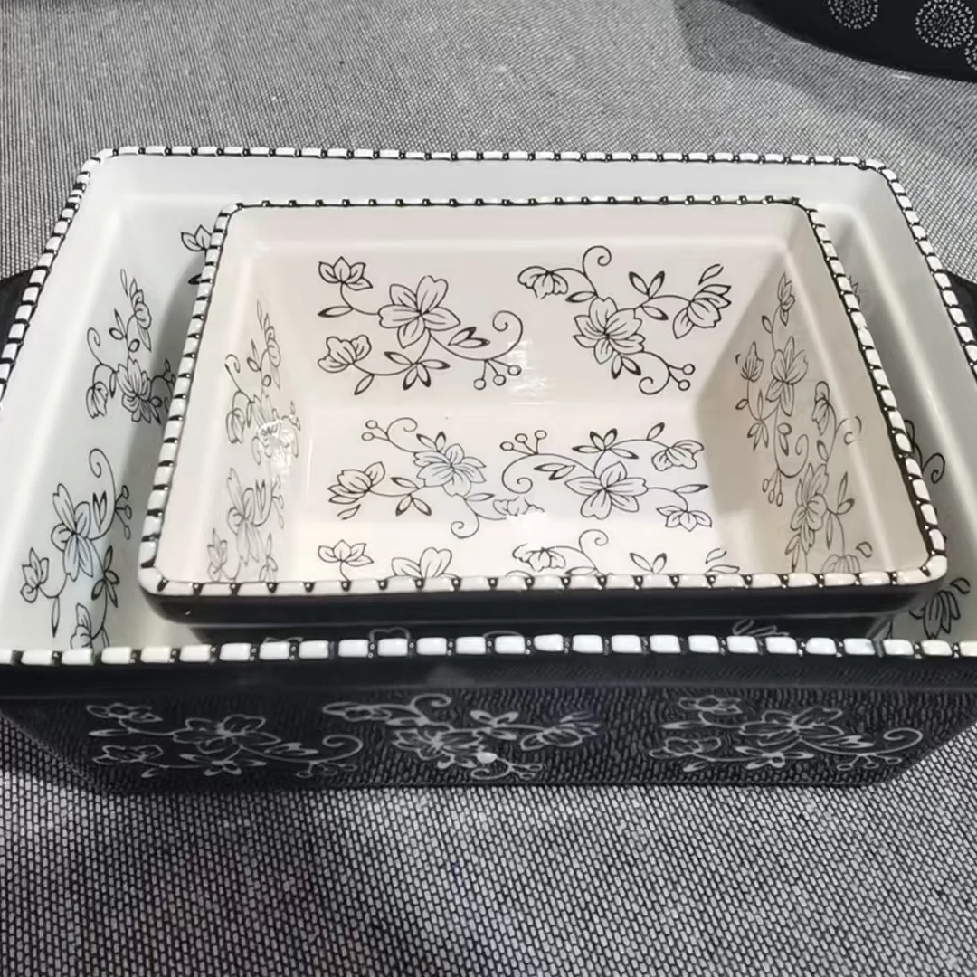 陶瓷手绘浮雕烤盘