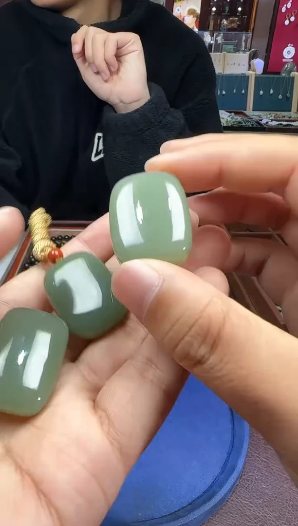 未镶嵌和田玉挂件【陆105】99 7023