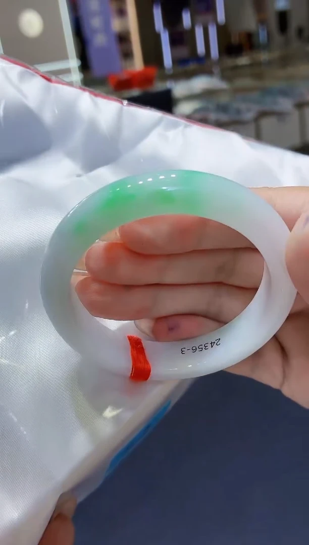 未镶嵌手镯翡翠翡翠手镯53