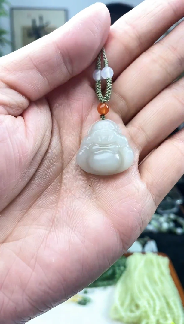 和田玉未镶嵌颈饰1