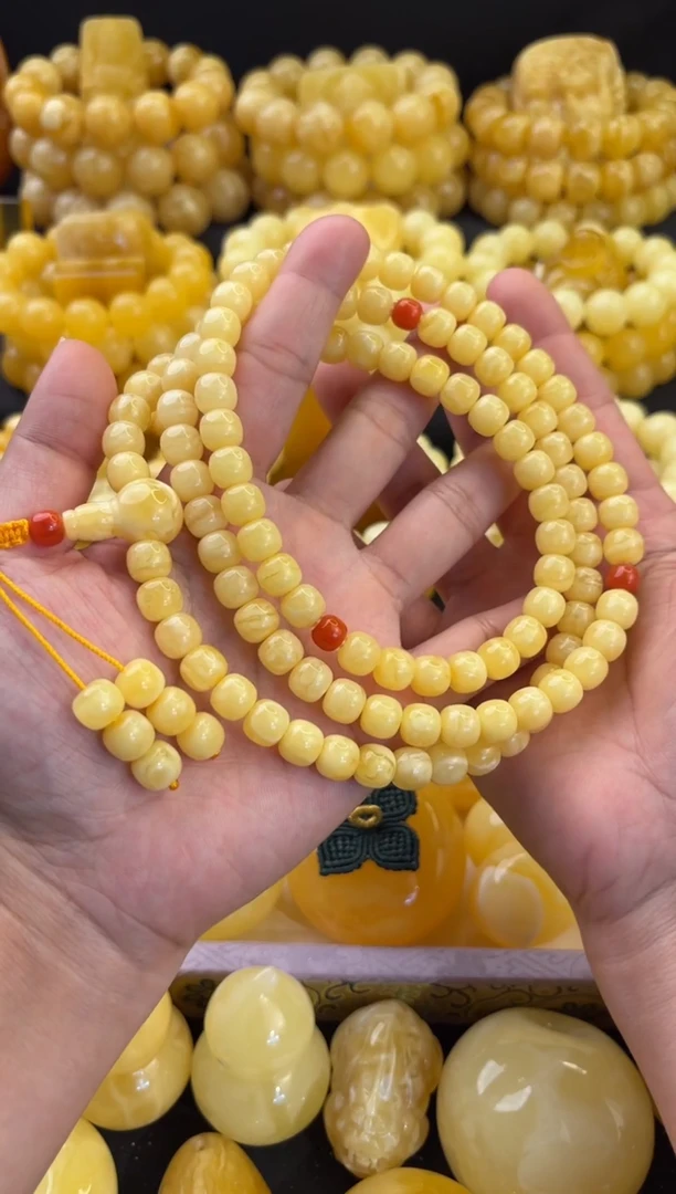 蜜蜡颈饰未镶嵌俄料黄白花蜡8.5精工老型108