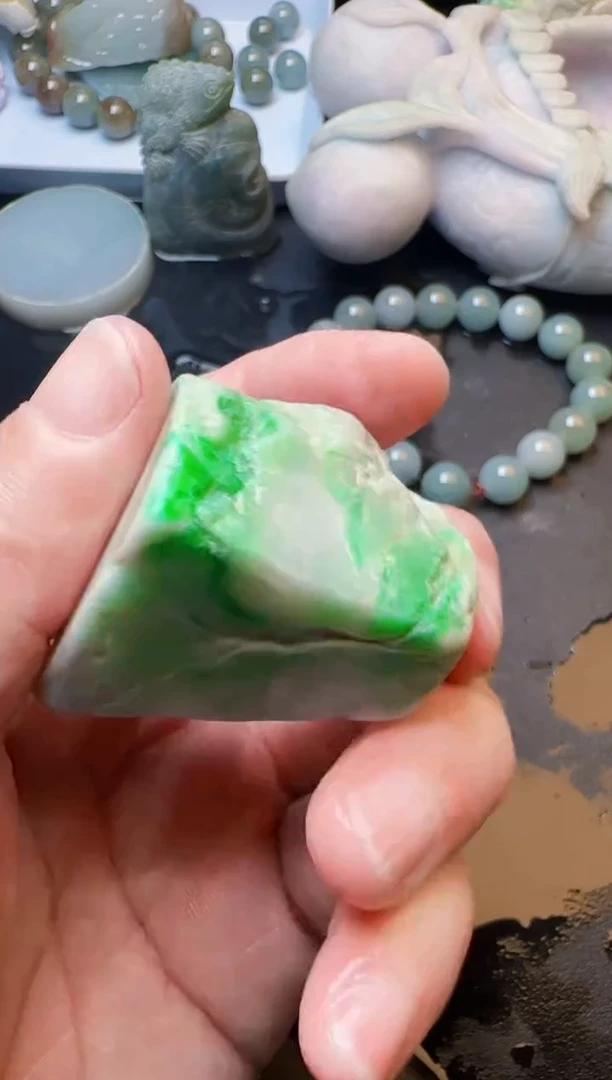 翡翠未镶嵌颈饰天然缅甸A货翡翠655