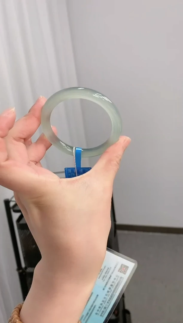 【闪购商品】玛瑙/玉髓手镯未镶嵌52-53圈