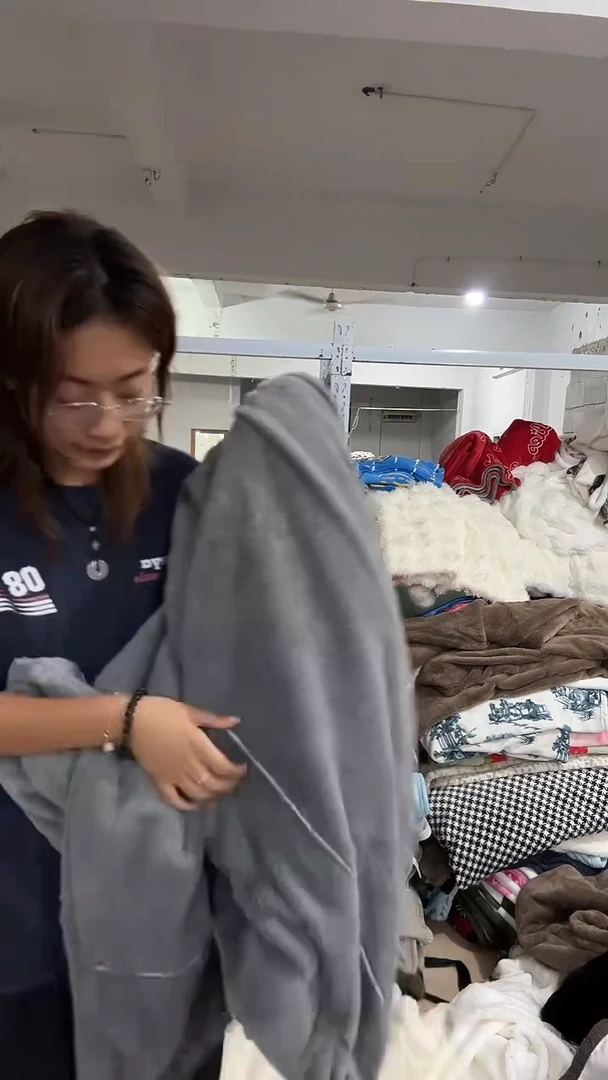 法兰绒056          瑕疵