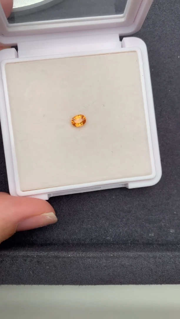 未镶嵌珠宝半成品石榴石0.5ct芬达 GH 定制