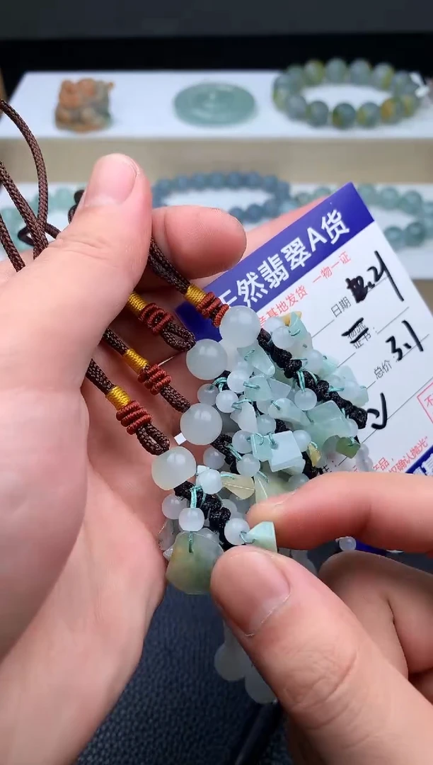 未镶嵌挂件翡翠挂件
