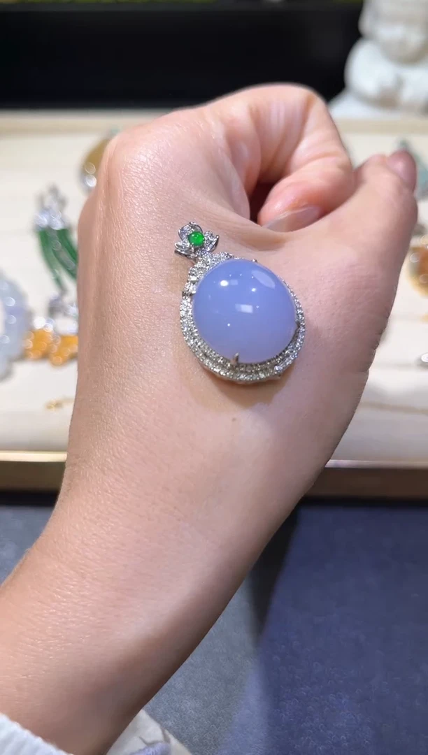 吊坠(不含链)18K金镶嵌翡翠