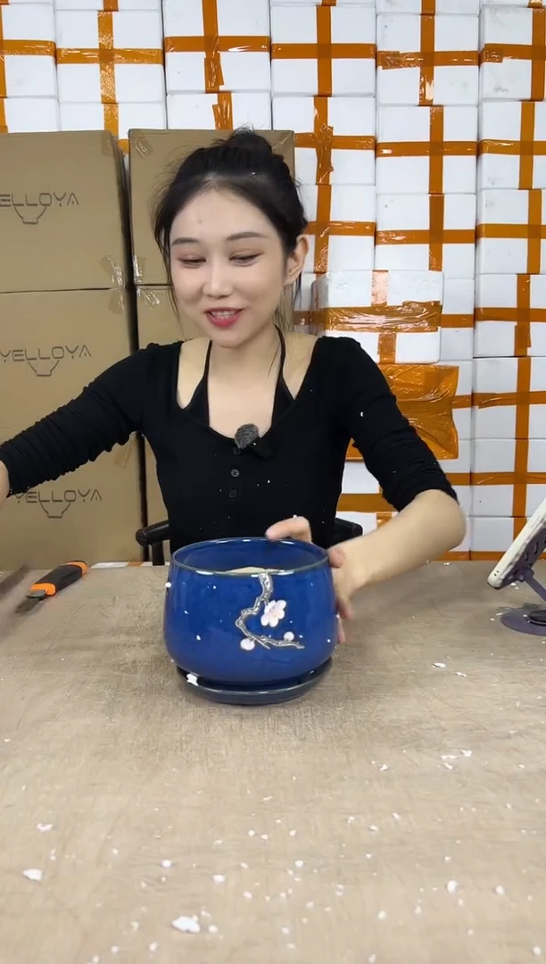 杯型蓝花釉勾花中号14x12