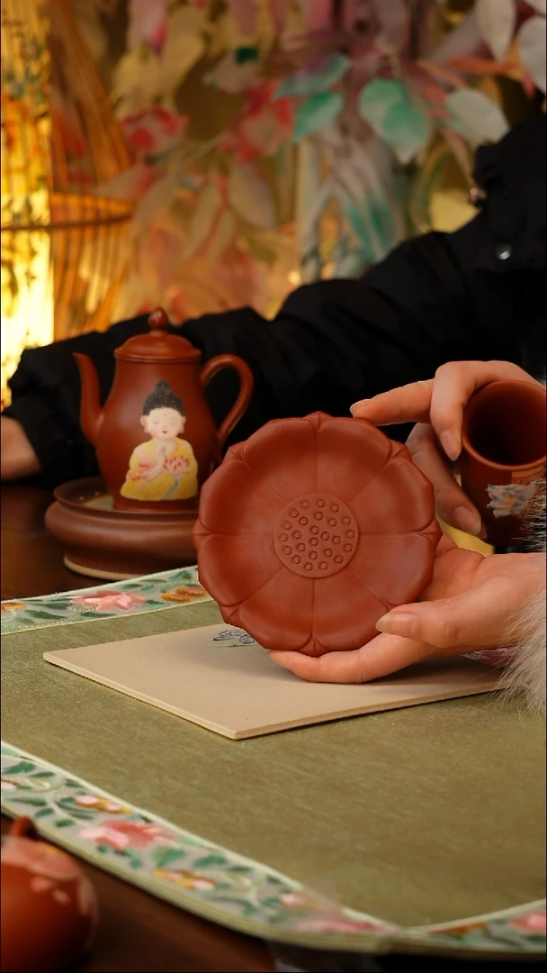 宜兴原矿紫砂原矿手工壶