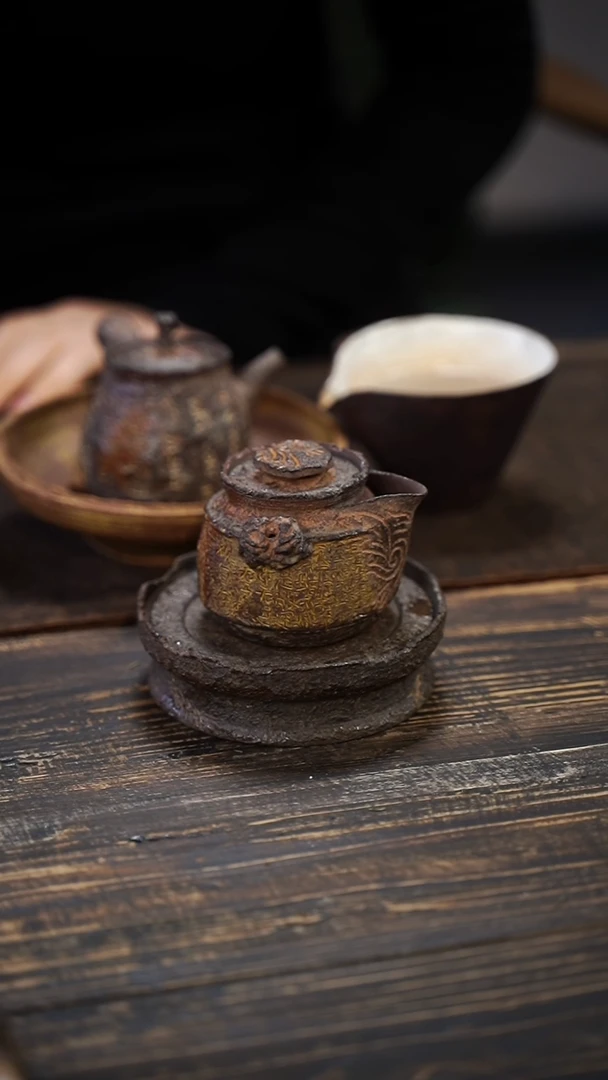 全手工制作 南蛮紫砂心经宝瓶