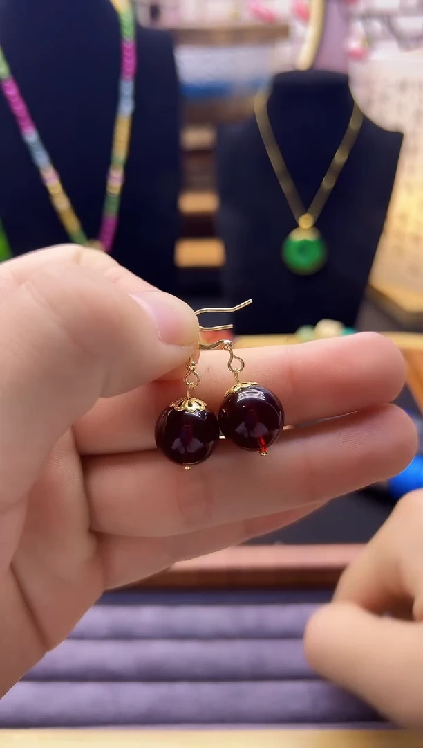 【闪购商品】血珀耳饰14K金镶嵌E329