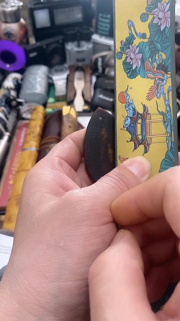 瓷片闪购商品  如图所示