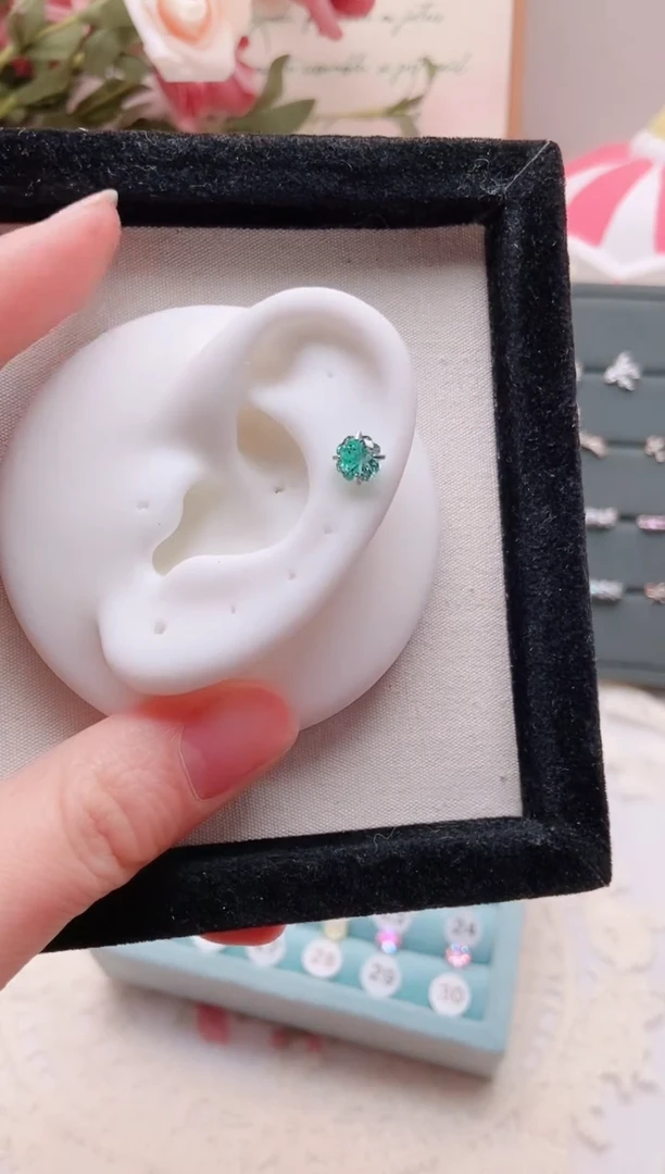 钛钢合金合成立方氧化锆6M四叶草|帕绿6521一只