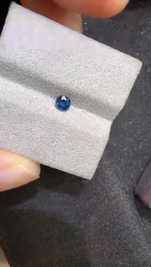 未镶嵌定制定制蓝宝石天然0.3克拉
