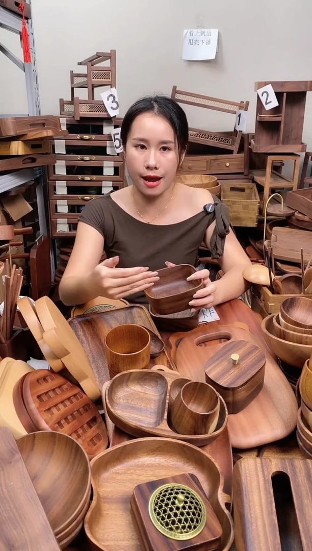 木 南美胡桃木正方砵13*5.5cm