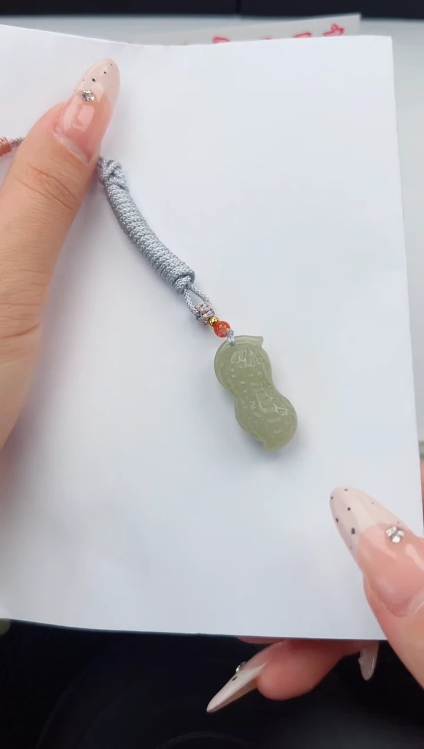 【闪购商品】和田玉吊坠(赠链)未镶嵌022钰涧微色差T