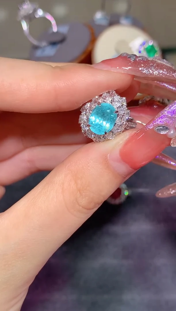 18K金镶嵌戒指帕拉依巴碧玺3.15CT