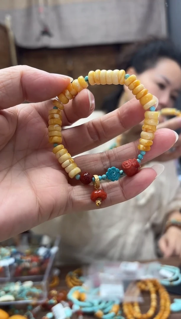 未镶嵌蜜蜡裸石多样性发一件设计款