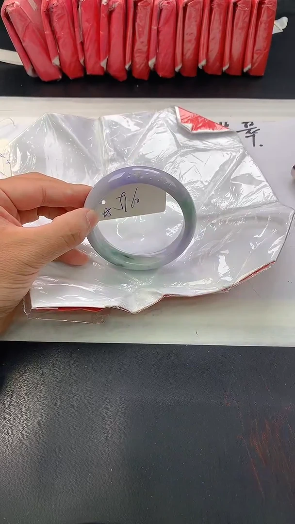 翡翠手镯未镶嵌332