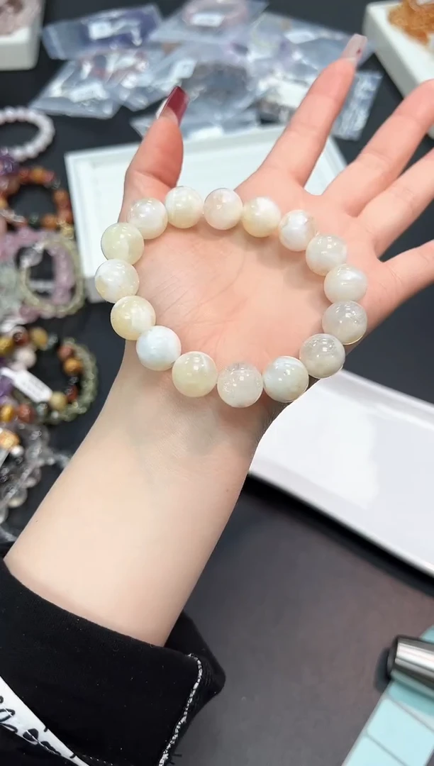 【闪购商品】水晶手串未镶嵌60W多样性发其一1条默认微瑕