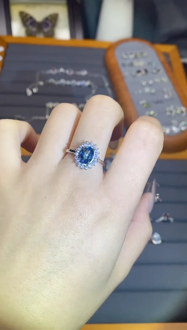 【闪购商品】水晶手链银S925镶嵌A59