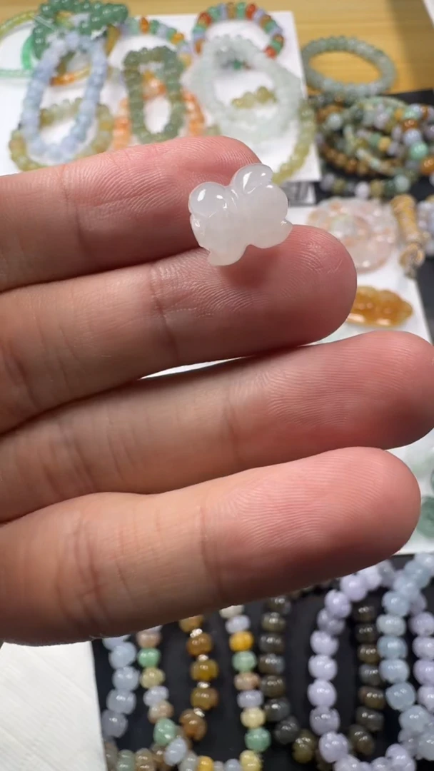 颈饰未镶嵌翡翠【闪购商品】 天然翡翠1