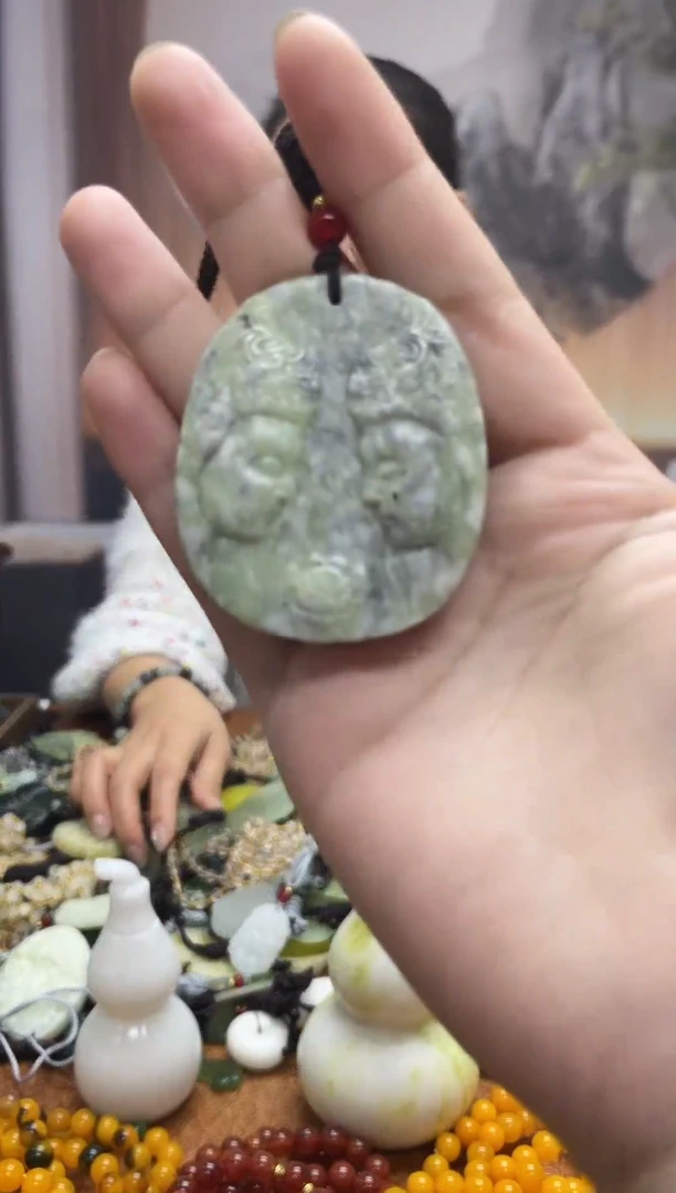未镶嵌岫玉吊坠·