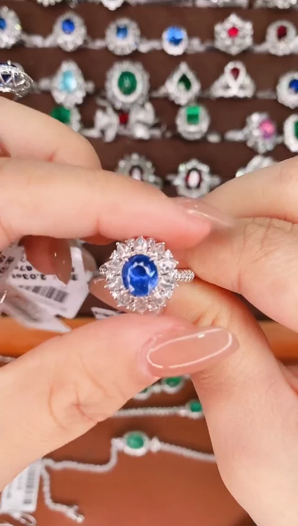 【闪购商品】蓝宝石18K金戒指18K金镶嵌2克拉