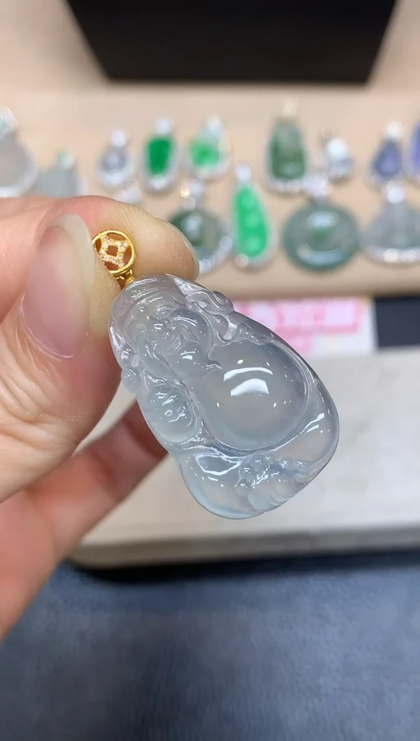 颈饰18K金镶嵌翡翠财神【无服务费