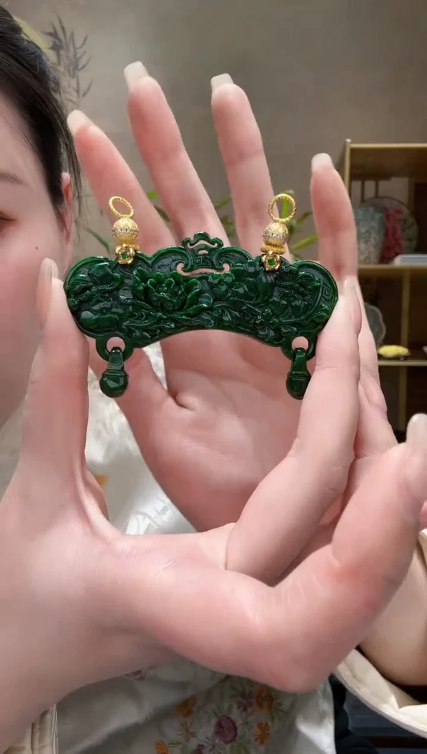 【闪购商品】翡翠耳饰未镶嵌吊坠