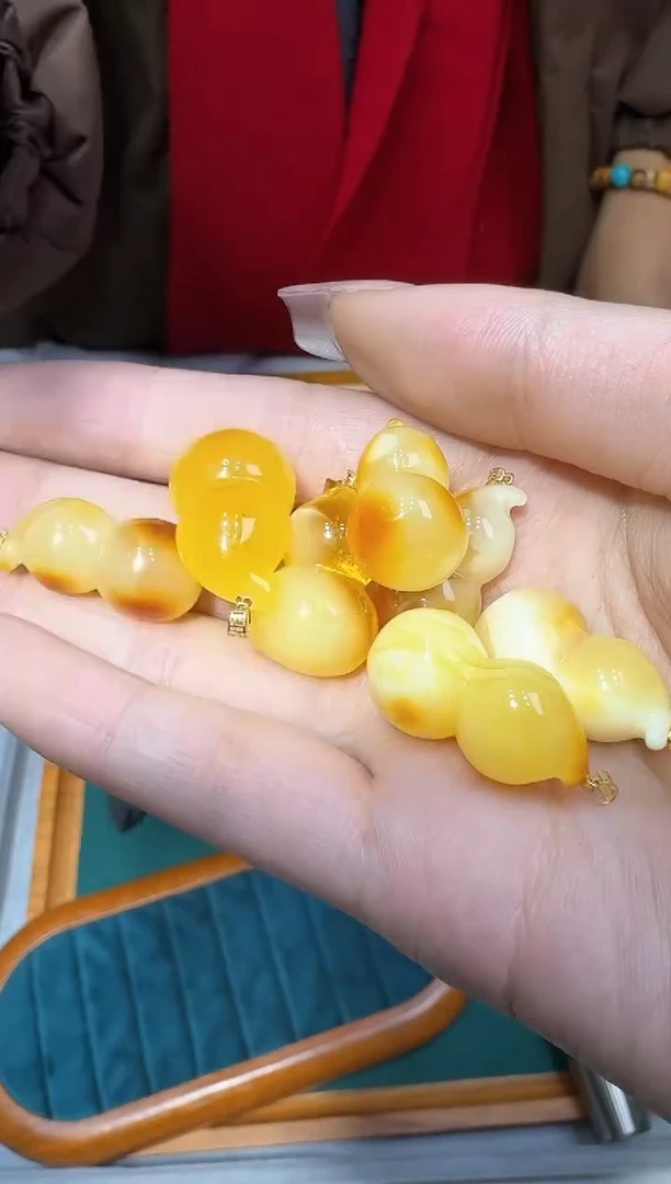 【闪购商品】蜜蜡颈饰18K金镶嵌多样性发一件 440