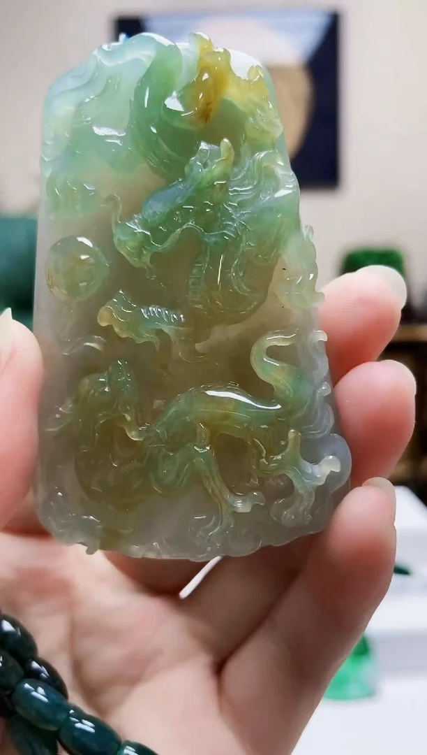 未镶嵌定制翡翠吊坠240