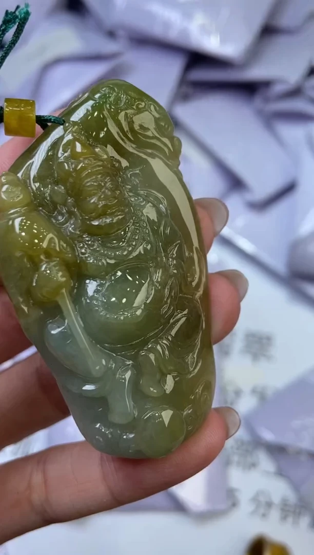 翡翠挂件未镶嵌2222187     /多样性发一件