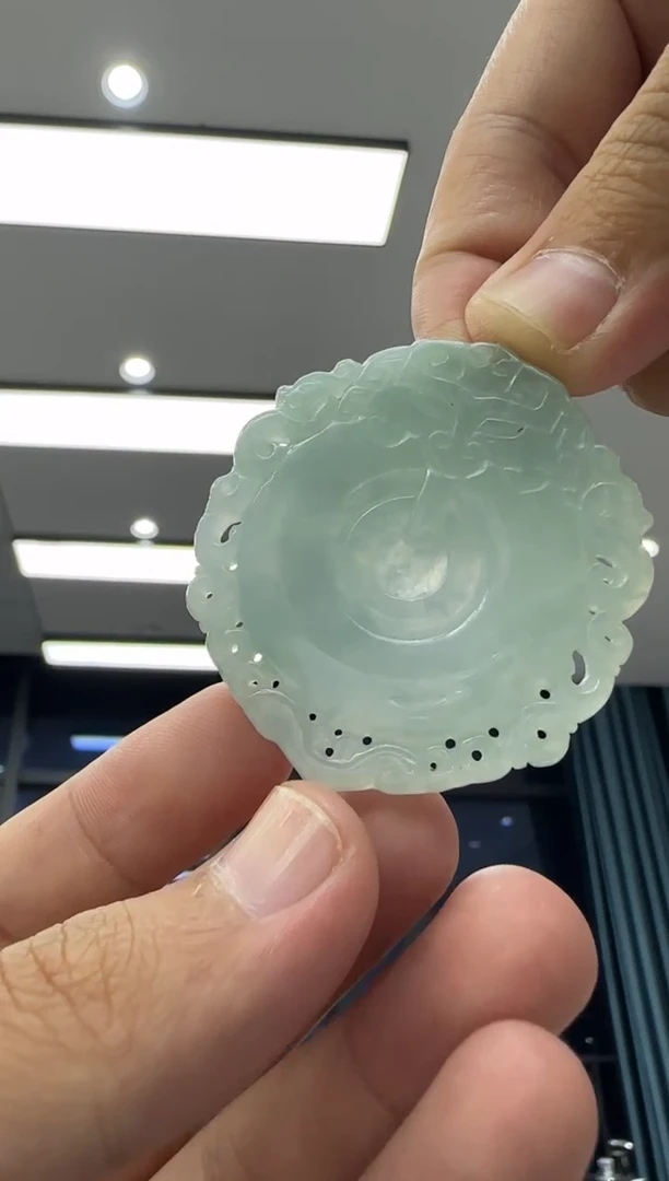 颈饰未镶嵌翡翠天然翡翠A货孤品一件