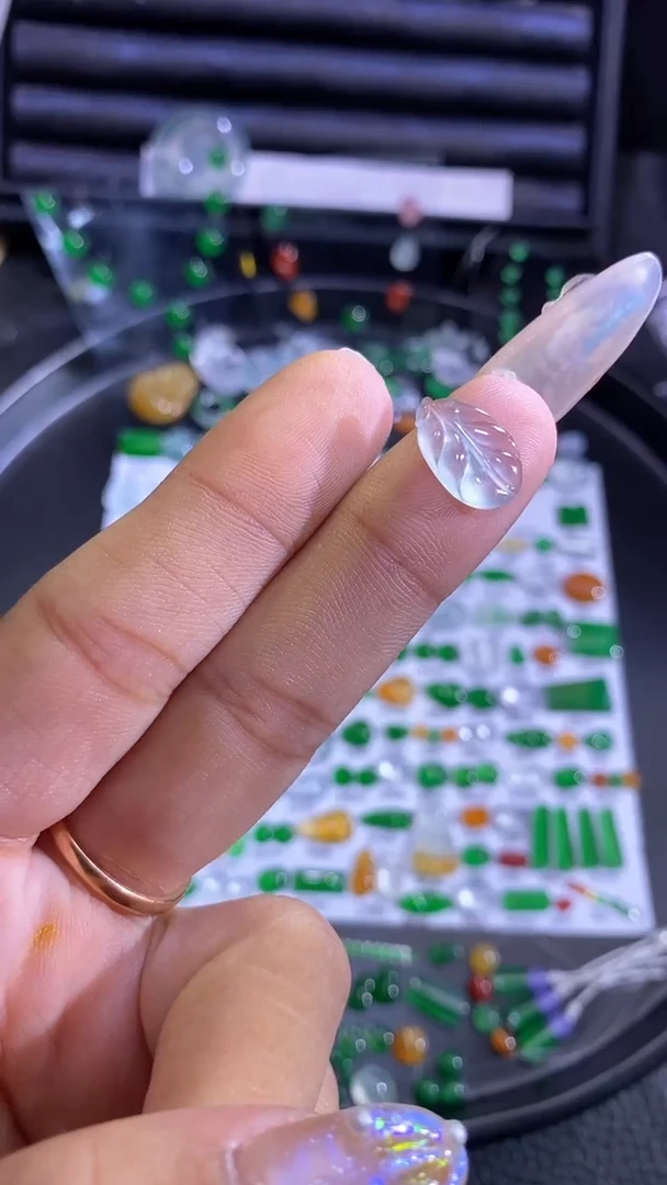 未镶嵌挂件翡翠叶子