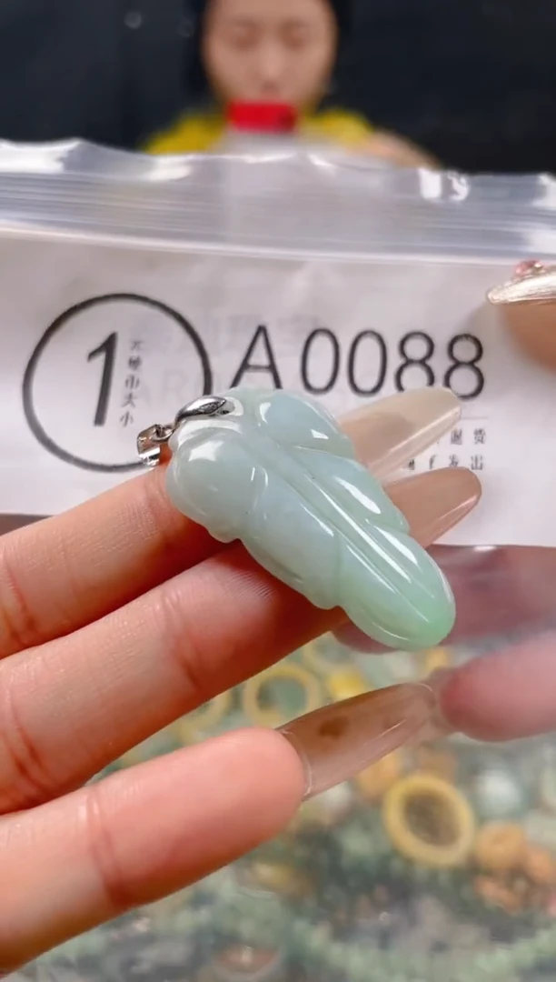 【闪购商品】翡翠颈饰未镶嵌/A/翡翠A货一图一物