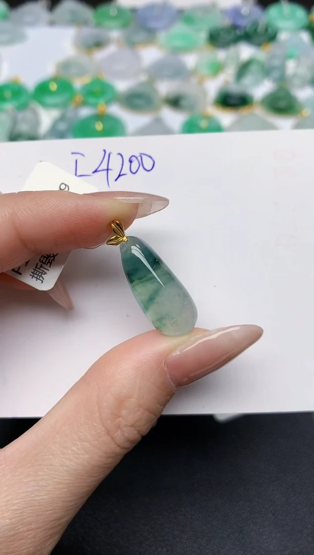 颈饰18K金镶嵌翡翠天然缅甸A货翡翠百元以上9元证书费自理