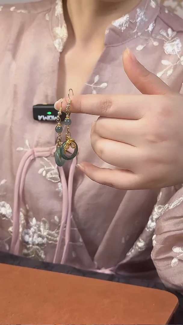 未镶嵌翡翠耳饰天然翡翠耳坠