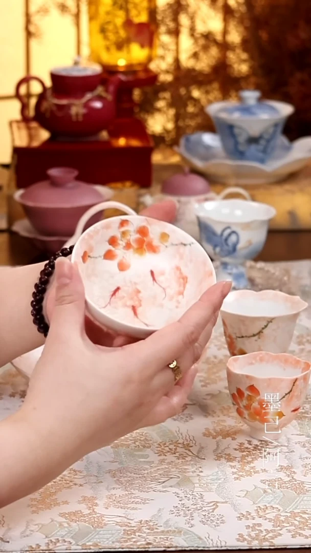 雪花白-雾粉玉兰-如意圆口茶杯