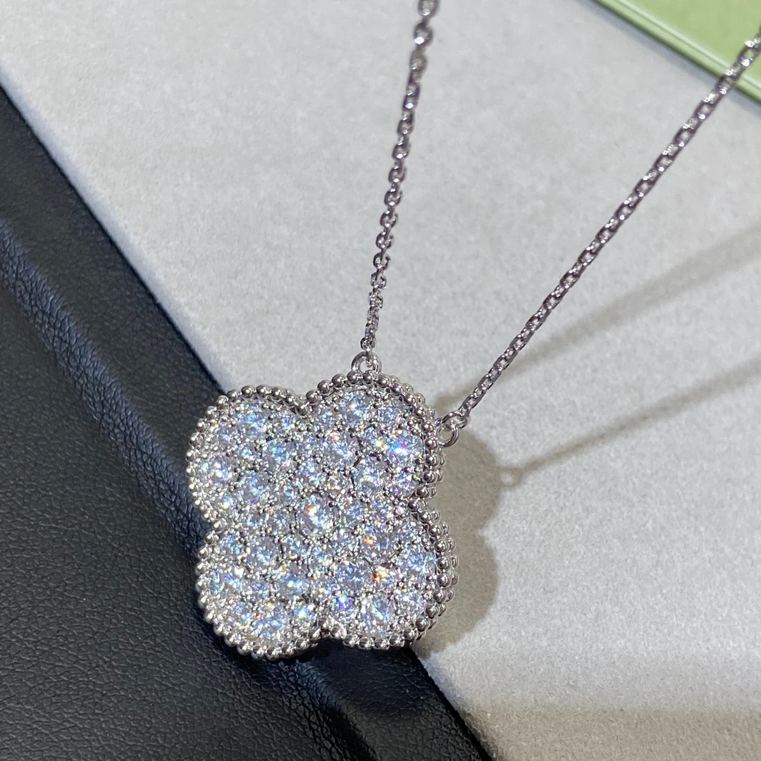 《YY》 V120 有点大的单花满钻 围巾 初恋双面经典带钻中古项围巾