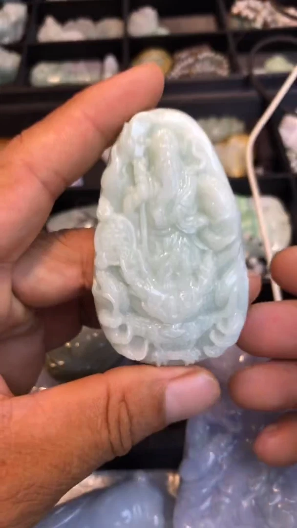 翡翠未镶嵌吊坠(不含链)关二爷