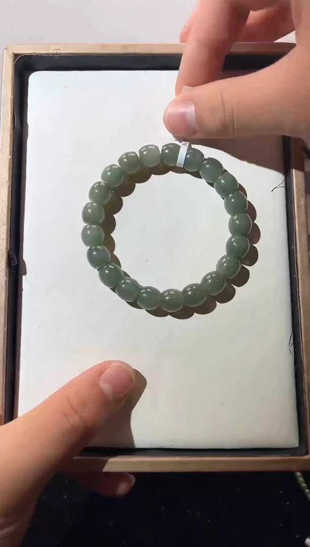 未镶嵌和田玉挂件手串