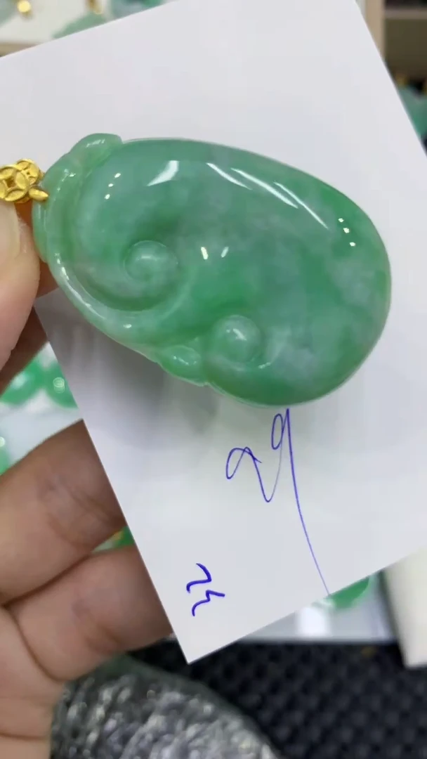 颈饰未镶嵌翡翠缅甸A货翡翠